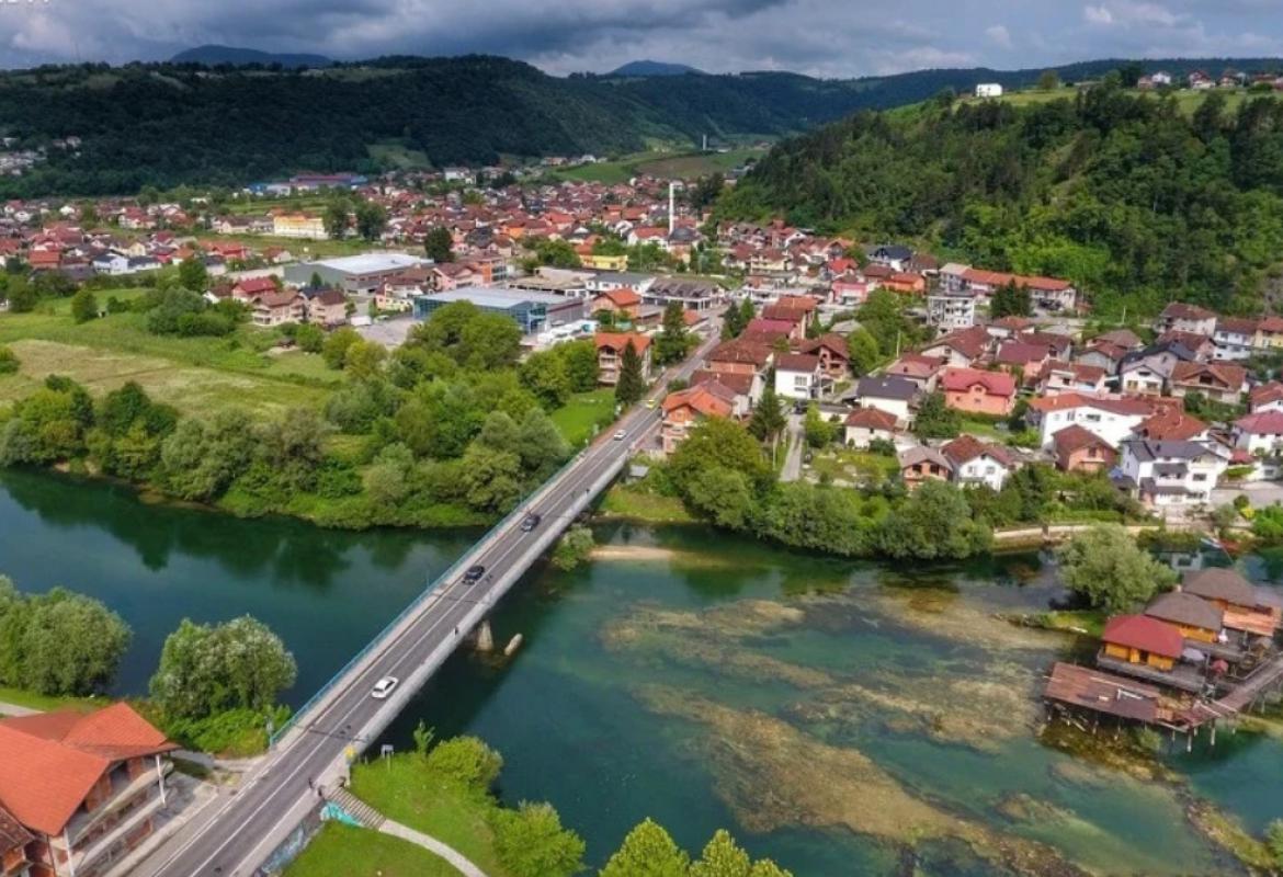 U Bosanskoj Krupi uskoro će biti otvorene dvije nove fabrike